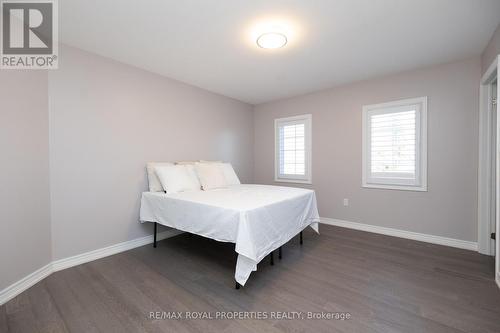 8 Louis Way, Scugog, ON - Indoor Photo Showing Bedroom