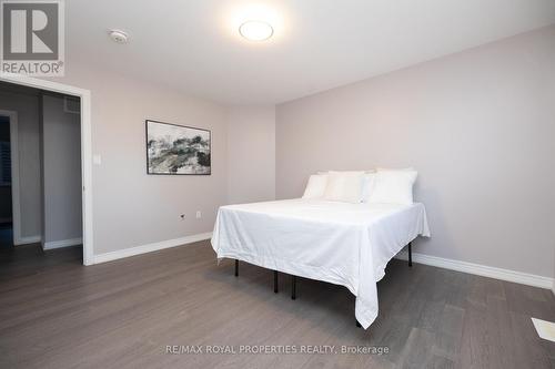 8 Louis Way, Scugog, ON - Indoor Photo Showing Bedroom