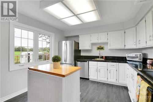 455 Maclarens Side Road, Ottawa, ON - Indoor Photo Showing Kitchen