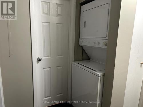 App #1 - 195 Steel Street, Barrie, ON - Indoor Photo Showing Laundry Room