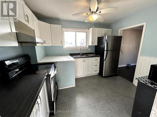 App #1 - 195 Steel Street, Barrie, ON - Indoor Photo Showing Kitchen With Double Sink