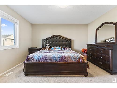 3104 16 Av Nw, Edmonton, AB - Indoor Photo Showing Bedroom