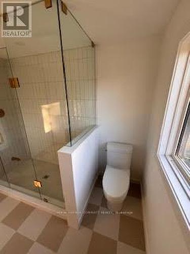 860 Marinet Crescent, Pickering, ON - Indoor Photo Showing Bathroom