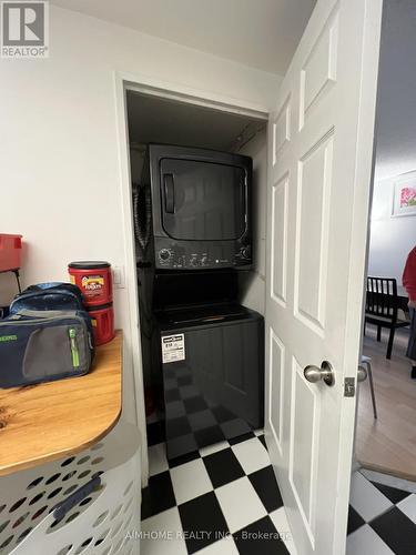 310 - 7 Bishop Avenue, Toronto, ON - Indoor Photo Showing Laundry Room