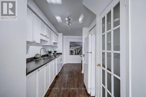 679 Graceland Court S, Pickering, ON - Indoor Photo Showing Kitchen