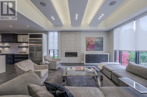 301 Waterstone Place, London, ON - Indoor Photo Showing Living Room