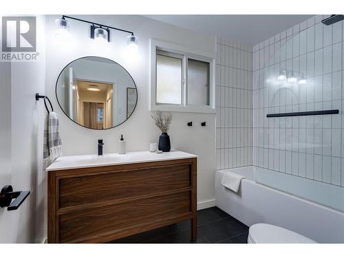 1153 Bernard Avenue Unit# 16, Kelowna, BC - Indoor Photo Showing Bathroom