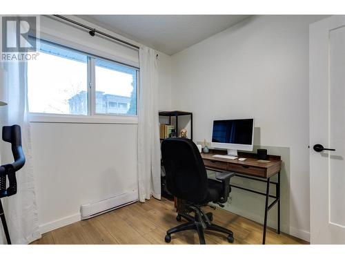 1153 Bernard Avenue Unit# 16, Kelowna, BC - Indoor Photo Showing Office