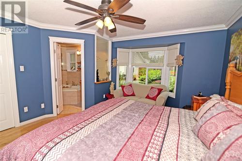 576 Dogwood Rd, Qualicum Beach, BC - Indoor Photo Showing Bedroom