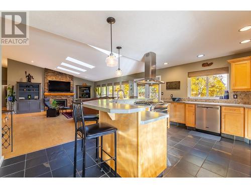 132 Christie Mountain Lane, Okanagan Falls, BC - Indoor Photo Showing Kitchen