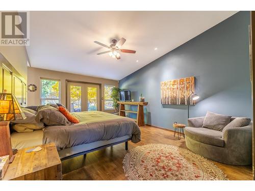 132 Christie Mountain Lane, Okanagan Falls, BC - Indoor Photo Showing Bedroom