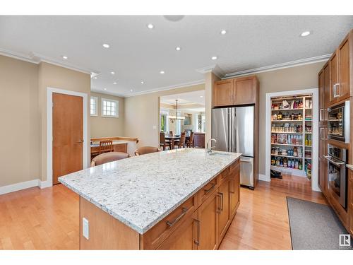 8728 101 Av Nw, Edmonton, AB - Indoor Photo Showing Kitchen With Upgraded Kitchen