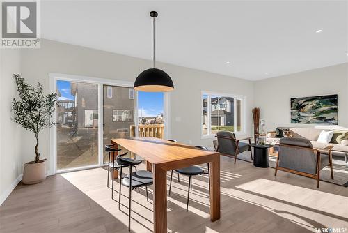 356 Leskiw Bend, Saskatoon, SK - Indoor Photo Showing Living Room