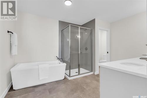 356 Leskiw Bend, Saskatoon, SK - Indoor Photo Showing Bathroom