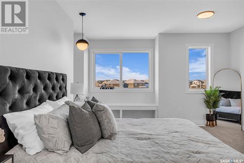 356 Leskiw Bend, Saskatoon, SK - Indoor Photo Showing Bedroom