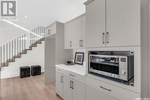 356 Leskiw Bend, Saskatoon, SK - Indoor Photo Showing Kitchen