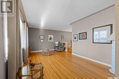 90 Darke Crescent, Regina, SK - Indoor Photo Showing Other Room