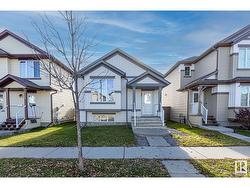 1543 35 AV NW  Edmonton, AB T6T 0M9