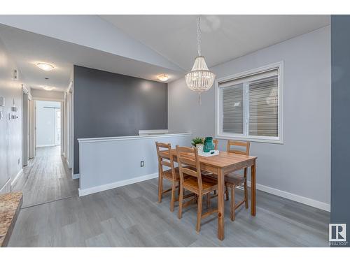 1543 35 Av Nw, Edmonton, AB - Indoor Photo Showing Dining Room