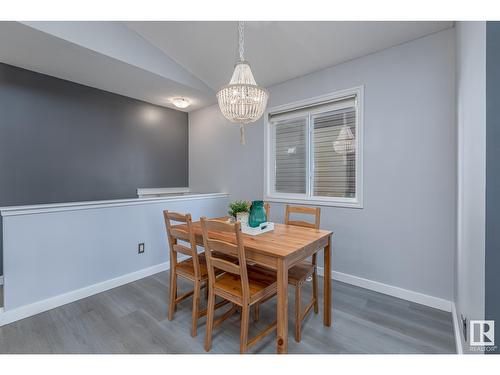 1543 35 Av Nw, Edmonton, AB - Indoor Photo Showing Dining Room