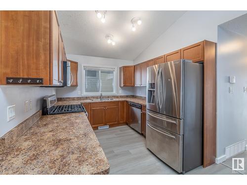 1543 35 Av Nw, Edmonton, AB - Indoor Photo Showing Kitchen With Double Sink