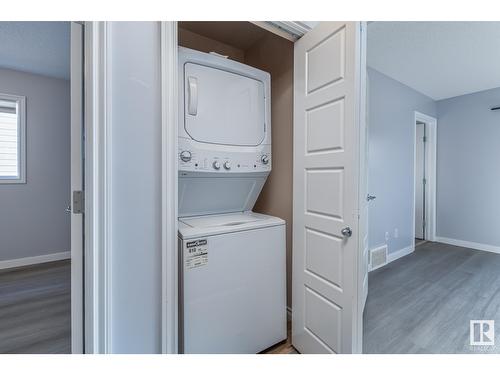 1543 35 Av Nw, Edmonton, AB - Indoor Photo Showing Laundry Room