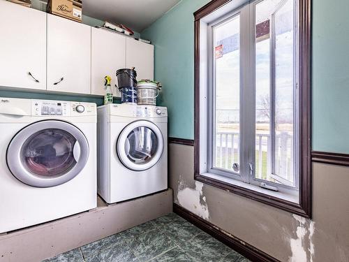 Laundry room - 918 Boul. De Lanaudière, Sainte-Anne-De-La-Pérade, QC - Indoor Photo Showing Laundry Room