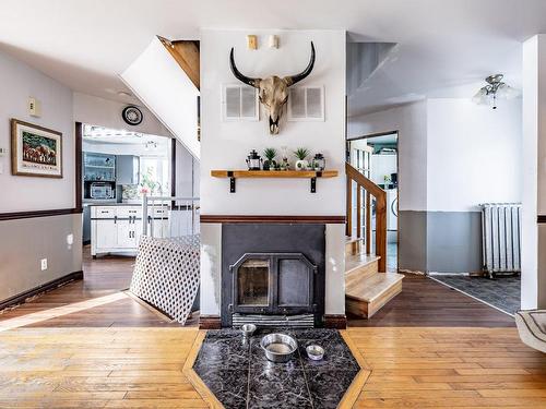 Overall view - 918 Boul. De Lanaudière, Sainte-Anne-De-La-Pérade, QC - Indoor Photo Showing Living Room With Fireplace