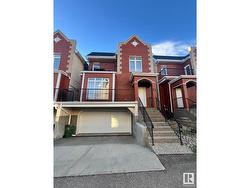 #31 8403 164 AV NW  Edmonton, AB T5Z 3Y2