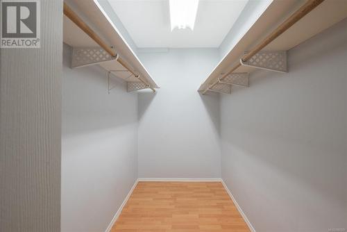 4955 Laguna Way, Nanaimo, BC - Indoor With Storage