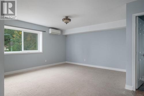 4955 Laguna Way, Nanaimo, BC - Indoor Photo Showing Other Room