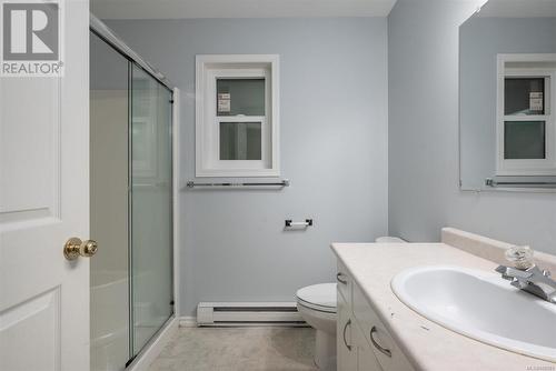 4955 Laguna Way, Nanaimo, BC - Indoor Photo Showing Bathroom