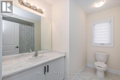 78 Lorne Thomas Place, New Tecumseth, ON - Indoor Photo Showing Bathroom