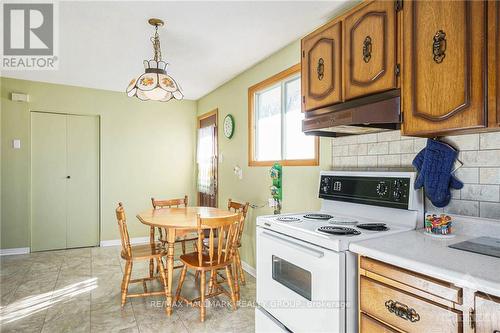 12 Haggart Street, Perth, ON - Indoor Photo Showing Kitchen