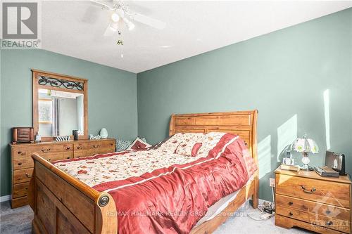 12 Haggart Street, Perth, ON - Indoor Photo Showing Bedroom