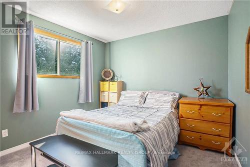 12 Haggart Street, Perth, ON - Indoor Photo Showing Bedroom