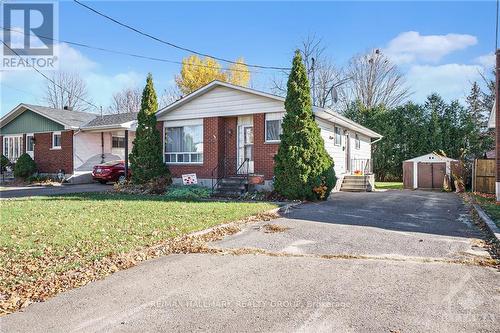 12 Haggart Street, Perth, ON - Outdoor