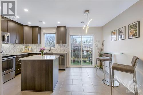 464 Leboutillier Avenue, Ottawa, ON - Indoor Photo Showing Kitchen With Upgraded Kitchen