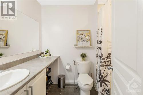 464 Leboutillier Avenue, Ottawa, ON - Indoor Photo Showing Bathroom