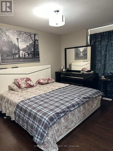 9 Magdalene Crescent, Brampton, ON - Indoor Photo Showing Bedroom