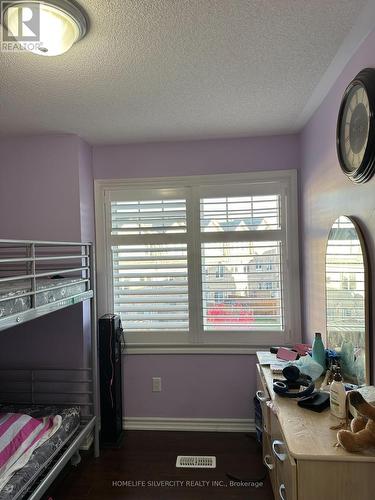 9 Magdalene Crescent, Brampton, ON - Indoor Photo Showing Bedroom