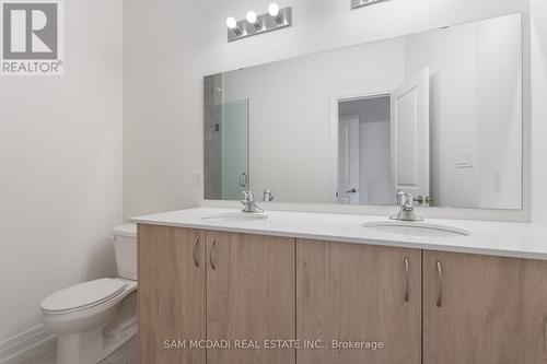 96 Salina Street, Mississauga, ON - Indoor Photo Showing Bathroom