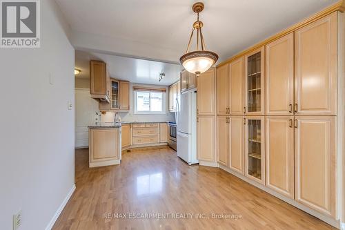 69 - 120 Quigley Road, Hamilton, ON - Indoor Photo Showing Kitchen