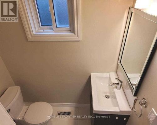 Main2Nd - 764 Gorham Street, Newmarket, ON - Indoor Photo Showing Bathroom