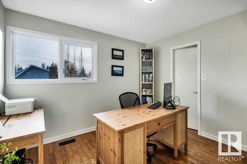 16 Westridge Cr Nw, Edmonton, AB - Indoor Photo Showing Office