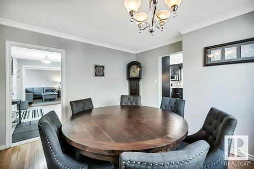 16 Westridge Cr Nw, Edmonton, AB - Indoor Photo Showing Dining Room