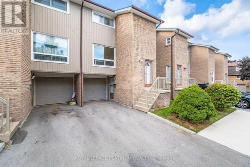 31 - 640 Rathburn Road E, Mississauga, ON - Outdoor