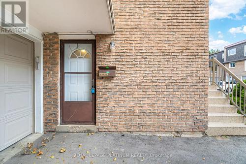 31 - 640 Rathburn Road E, Mississauga, ON - Outdoor With Exterior