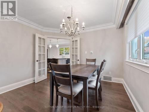 569 Indian Road, Mississauga, ON - Indoor Photo Showing Dining Room