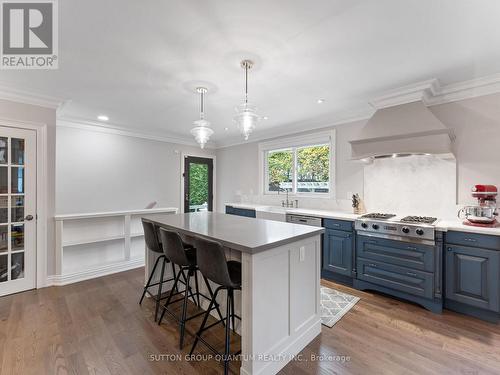 569 Indian Road, Mississauga, ON - Indoor Photo Showing Kitchen